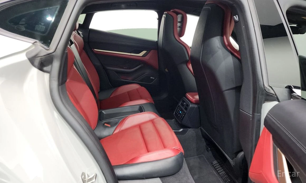 Porsche Taycan * 4S* ПОДГРЕВ* ОБДУХВАНЕ* 360* ПАНОРАМА* FULL* , снимка 10 - Автомобили и джипове - 54271084