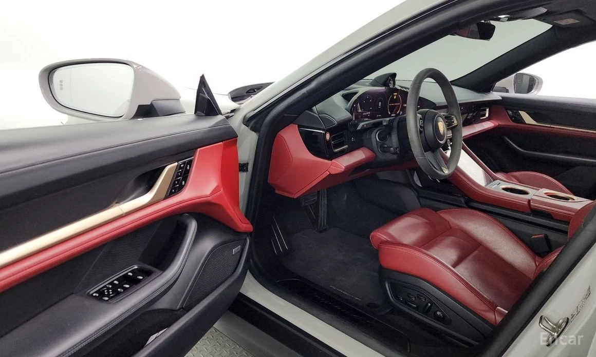 Porsche Taycan * 4S* ПОДГРЕВ* ОБДУХВАНЕ* 360* ПАНОРАМА* FULL* , снимка 9 - Автомобили и джипове - 54271084