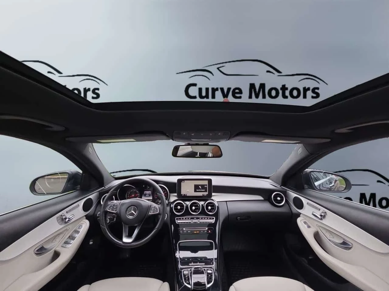 Mercedes-Benz C 300 AMG PKG * NAVIGATION / CAMERA / PANORАМА, снимка 7 - Автомобили и джипове - 54428494