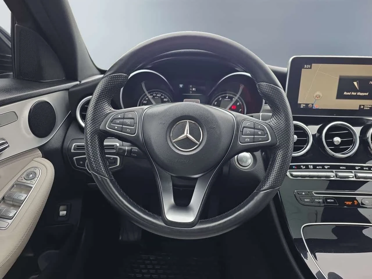 Mercedes-Benz C 300 AMG PKG * NAVIGATION / CAMERA / PANORАМА, снимка 8 - Автомобили и джипове - 54428494
