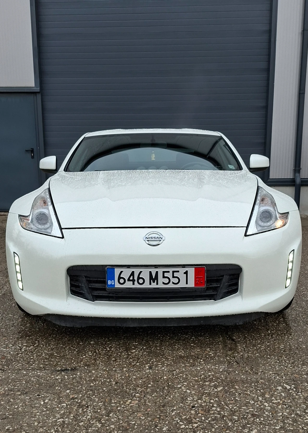 Nissan 370Z 3.7L V-6 DOHC, VVT, 332HP