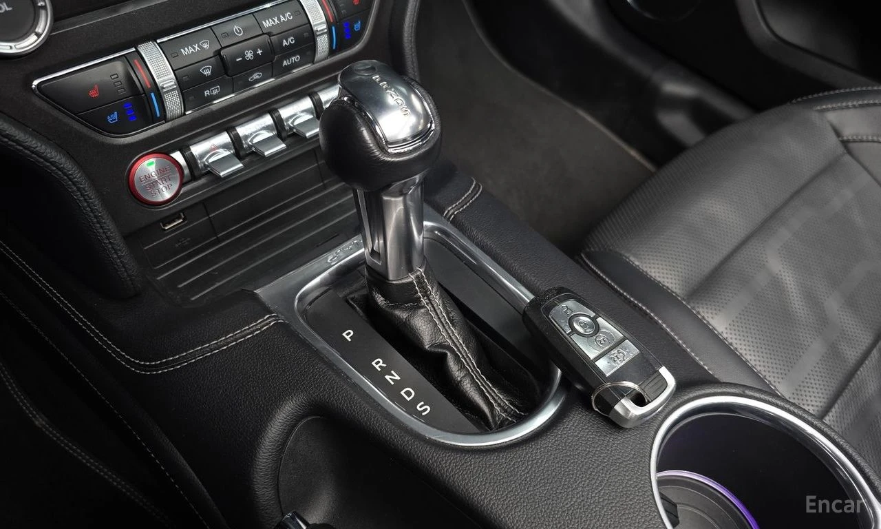 Ford Mustang 5.0 GT* FACE* ПОДГРЕВ* ОБДУХВАНЕ* NAVI* КОЖА* , снимка 12 - Автомобили и джипове - 54727110