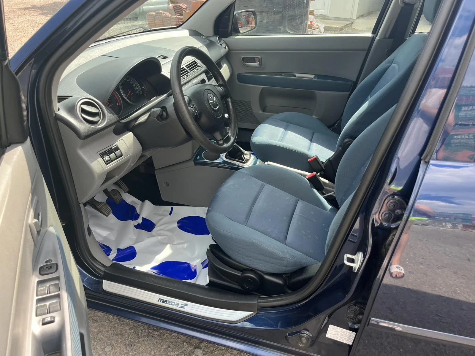 Mazda 2 1.25i, снимка 11 - Автомобили и джипове - 55155309
