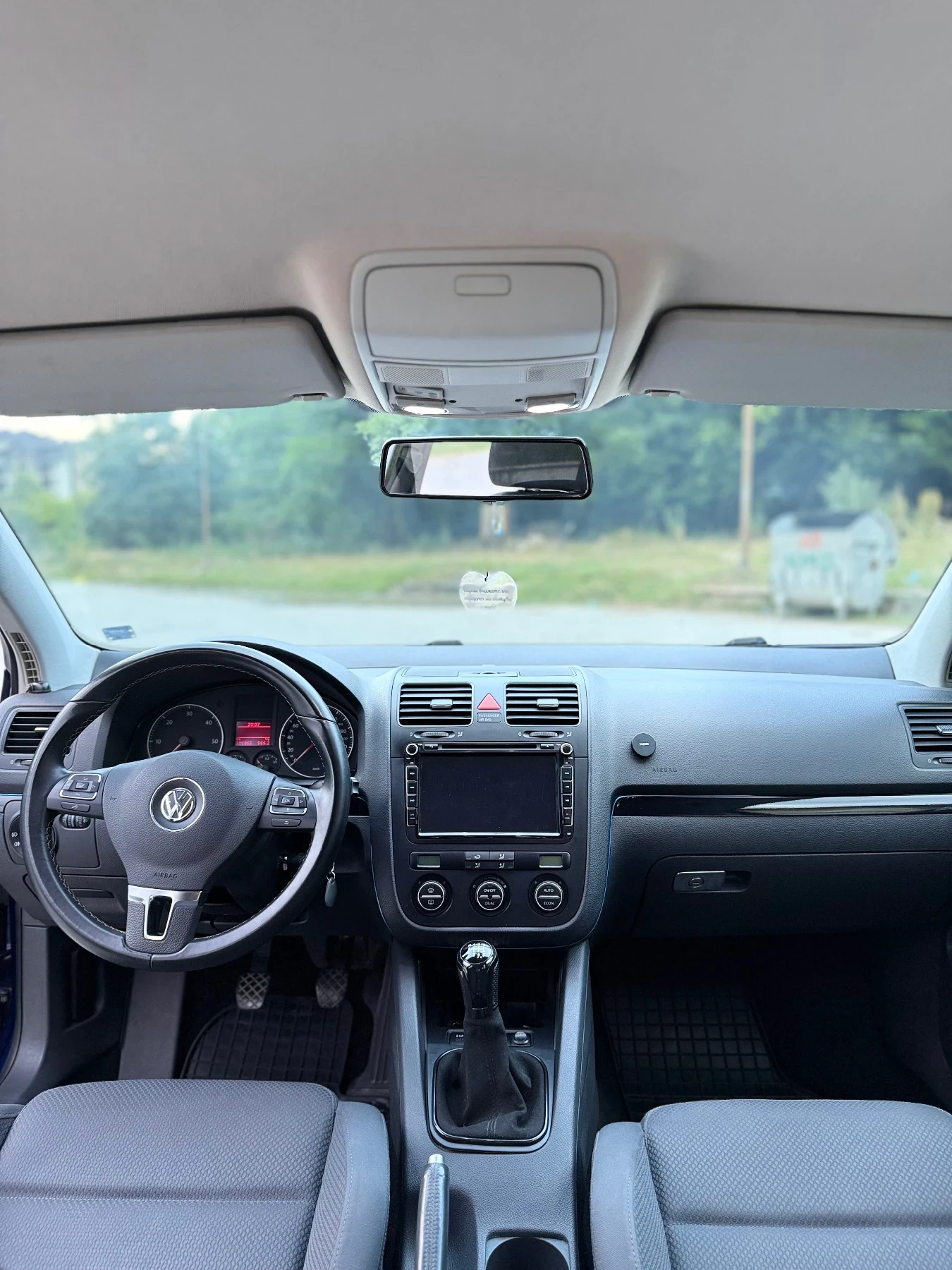 VW Golf 2.0 TDI, снимка 10 - Автомобили и джипове - 55340204