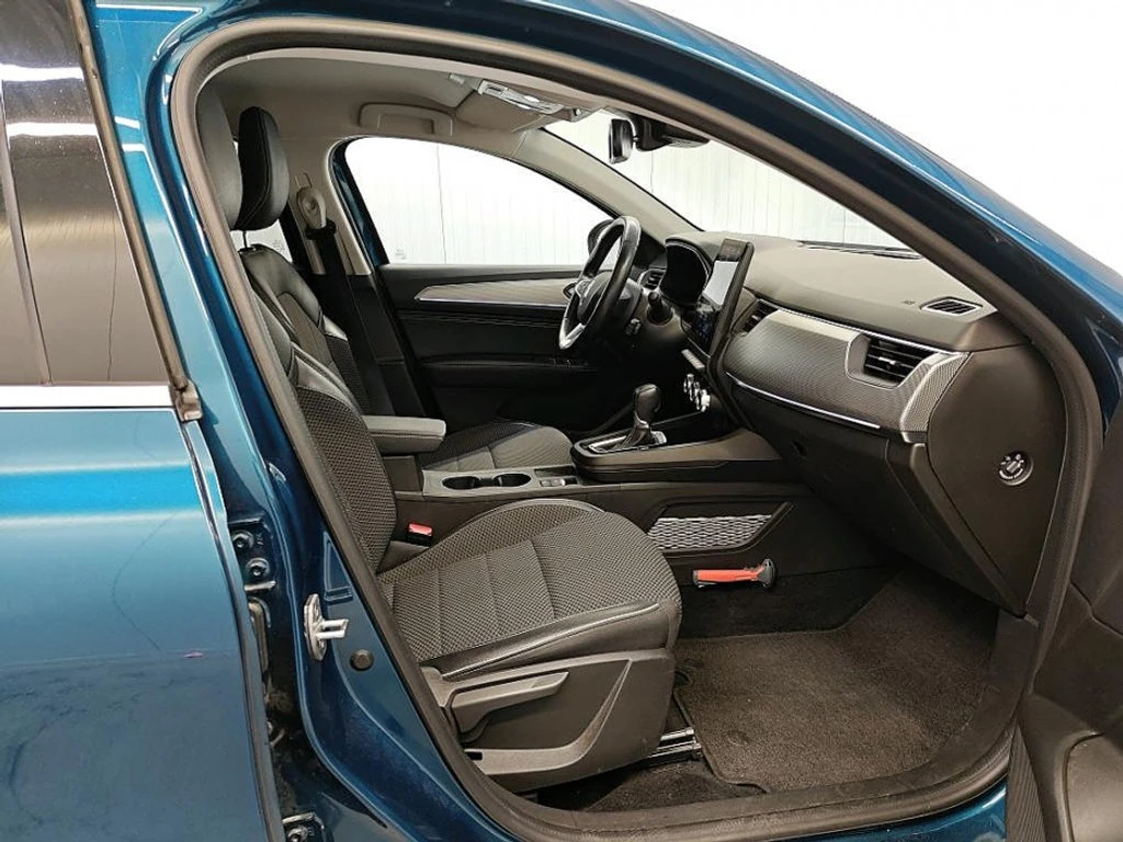 Renault Arkana Intens, снимка 6 - Автомобили и джипове - 55359539