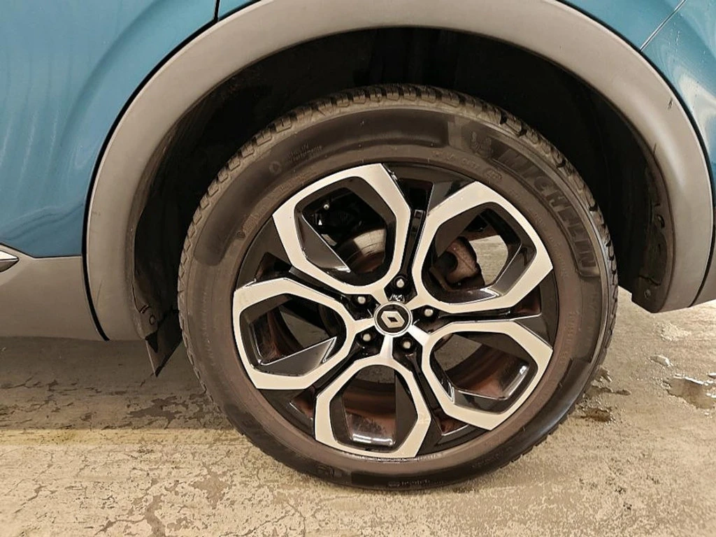 Renault Arkana Intens, снимка 8 - Автомобили и джипове - 55359539