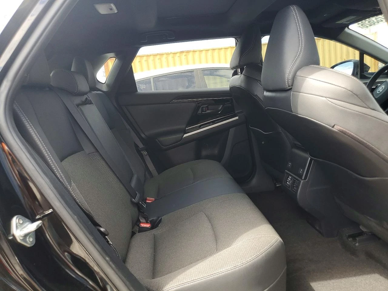 Toyota bZ4X XLE AWD, снимка 11 - Автомобили и джипове - 55652436