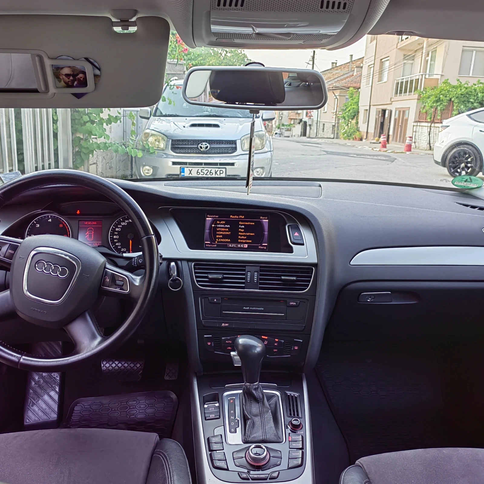 Audi A4 B8, снимка 2 - Автомобили и джипове - 55710184
