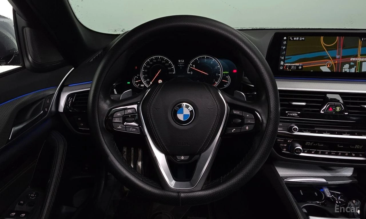 BMW 530 M* SPORT* ОБДУХВАНЕ* ДИСТРОНИК* ХЕДЪП* , снимка 8 - Автомобили и джипове - 55892101