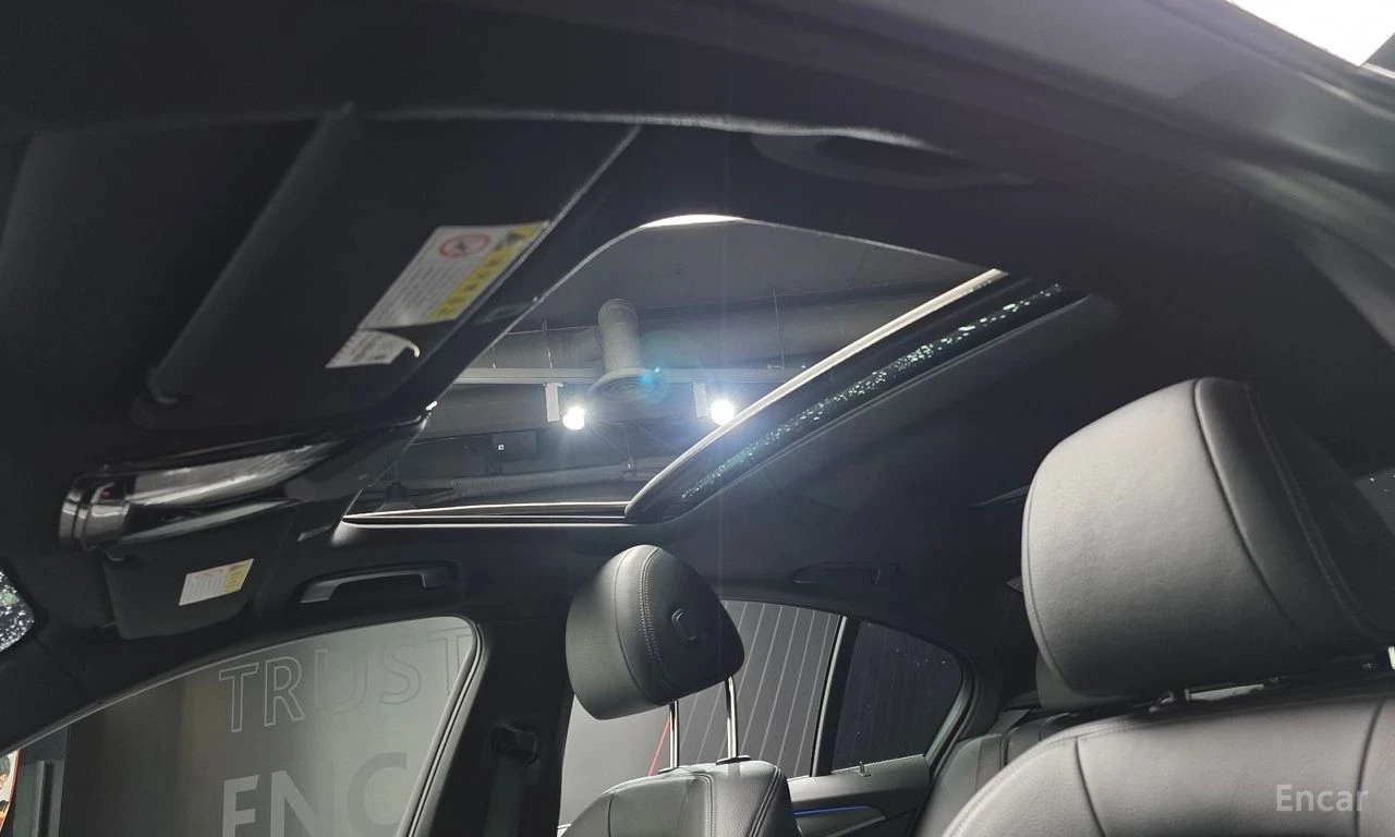 BMW 530 M* SPORT* ОБДУХВАНЕ* ДИСТРОНИК* ХЕДЪП* , снимка 14 - Автомобили и джипове - 55892101