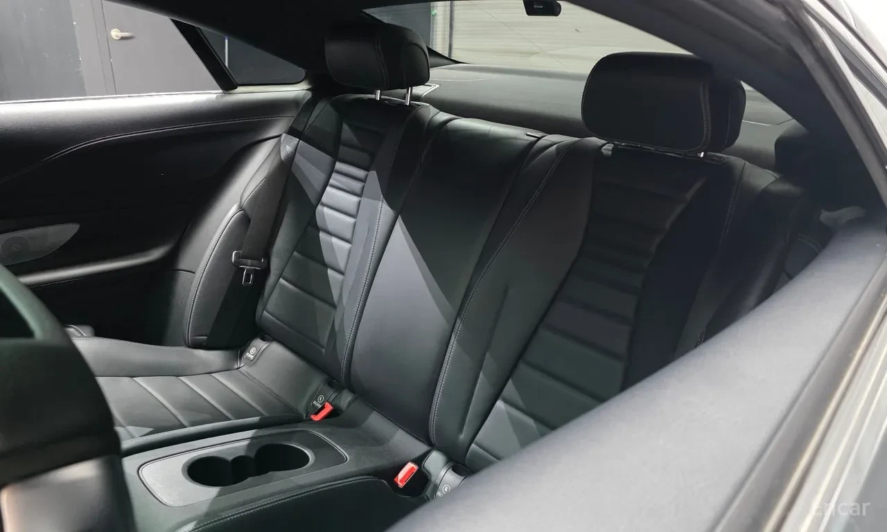 Mercedes-Benz E 450 4MATIC, снимка 9 - Автомобили и джипове - 56213117