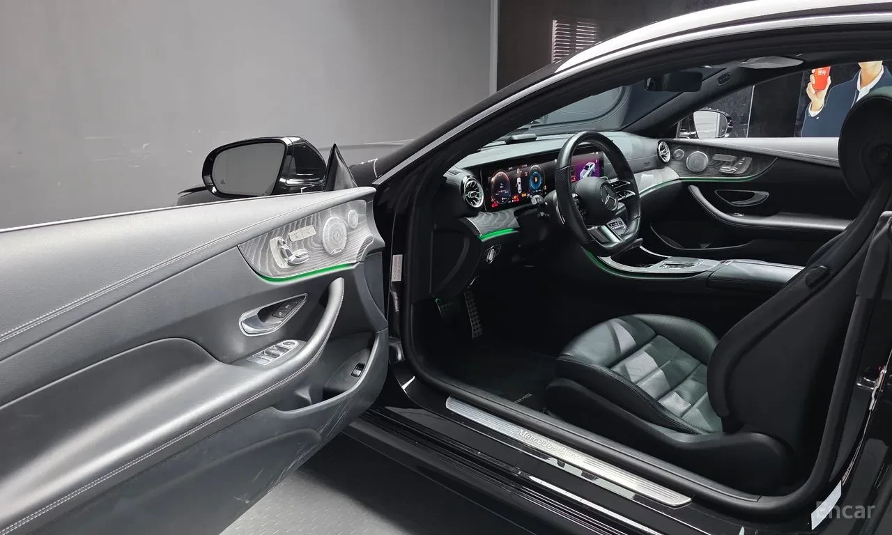 Mercedes-Benz E 450 4MATIC, снимка 8 - Автомобили и джипове - 56213117