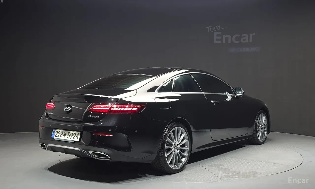 Mercedes-Benz E 450 4MATIC, снимка 2 - Автомобили и джипове - 56213117