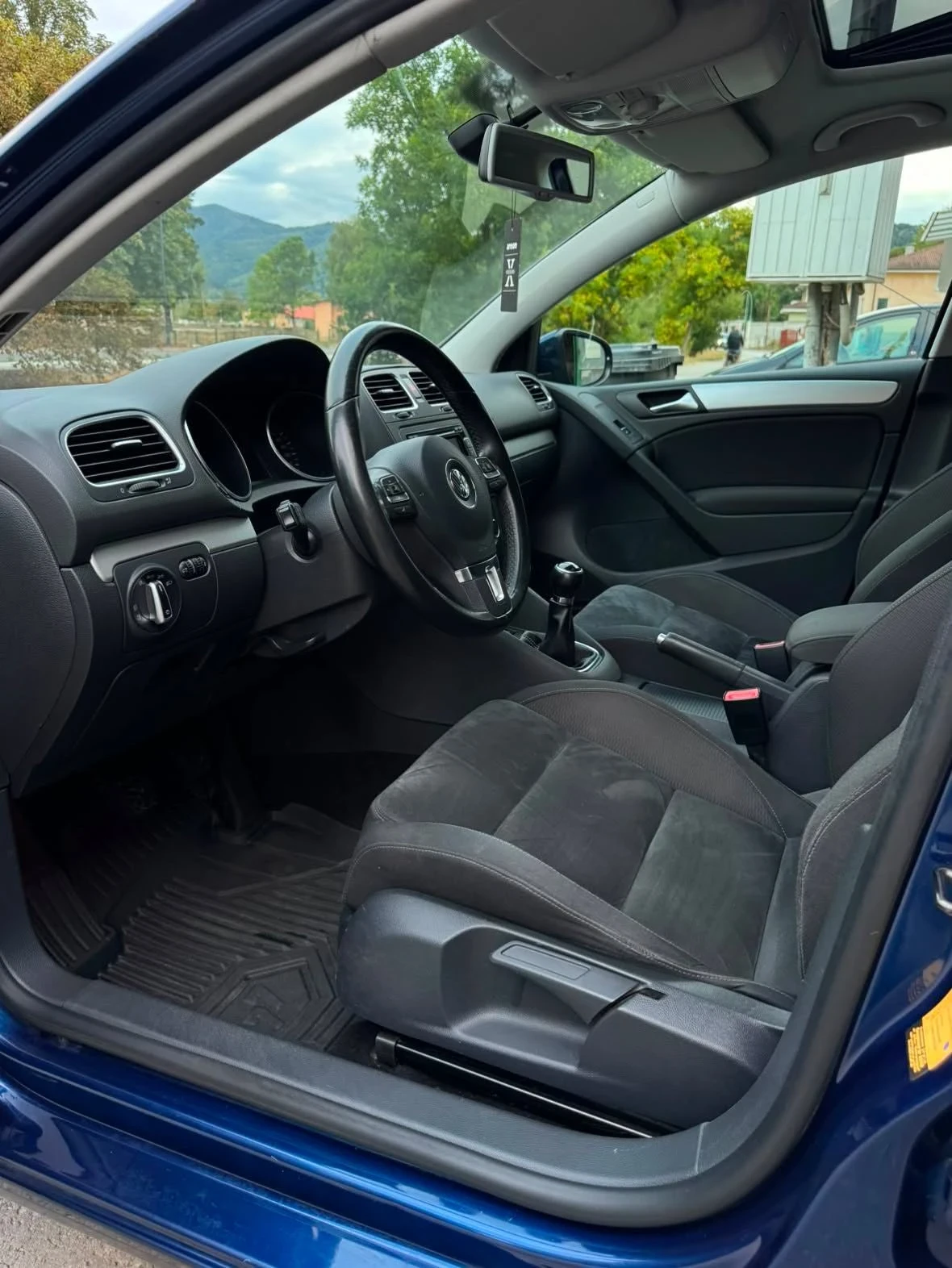 VW Golf 1.4 TSI, снимка 7 - Автомобили и джипове - 56219633