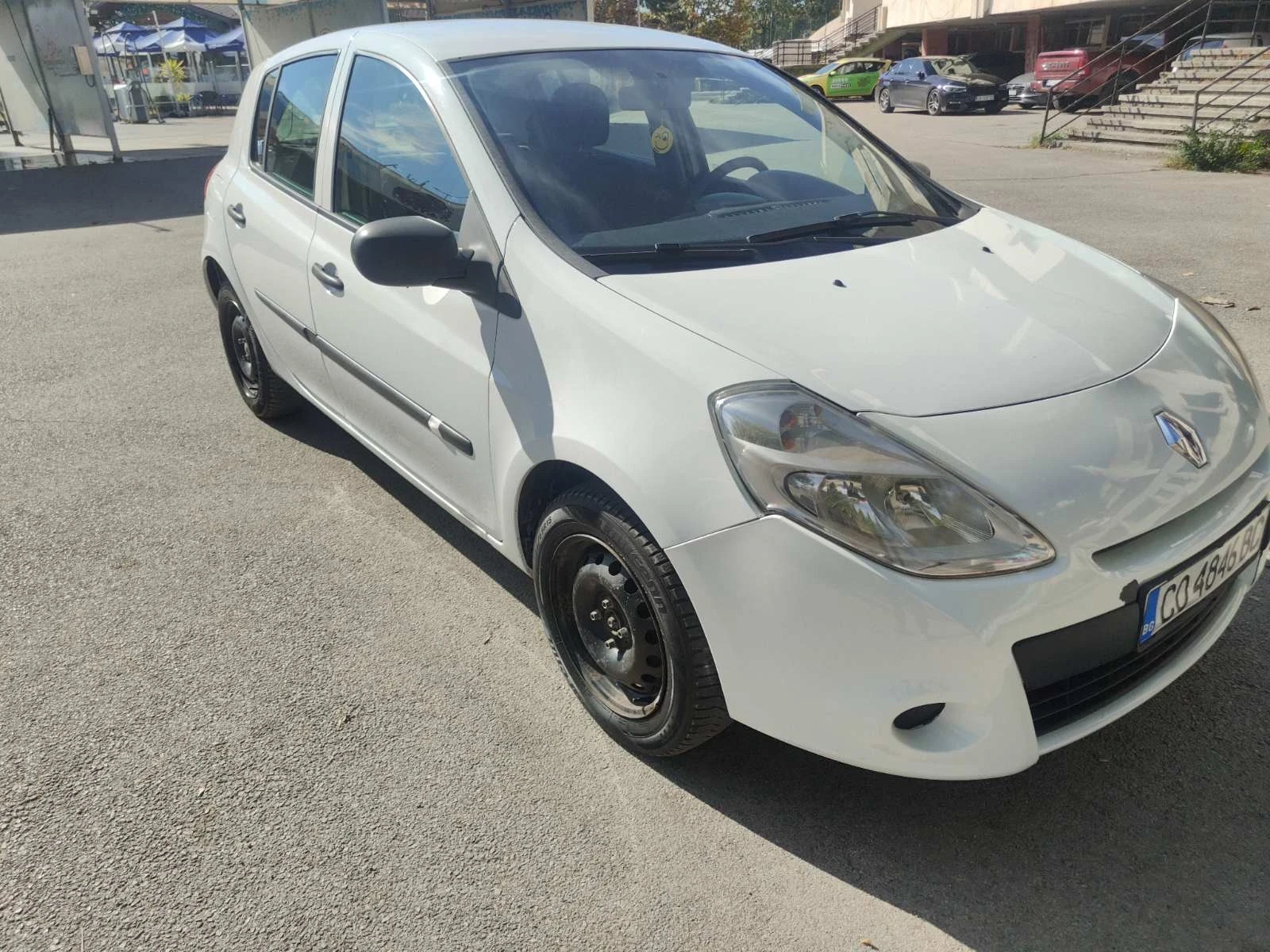 Renault Clio, снимка 10 - Автомобили и джипове - 56641922