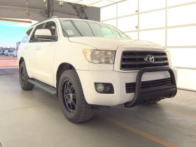 Toyota Sequoia SR5 4X4 / КРАЙНА ЦЕНА ДО БЪЛГАРИЯ!!!, снимка 1