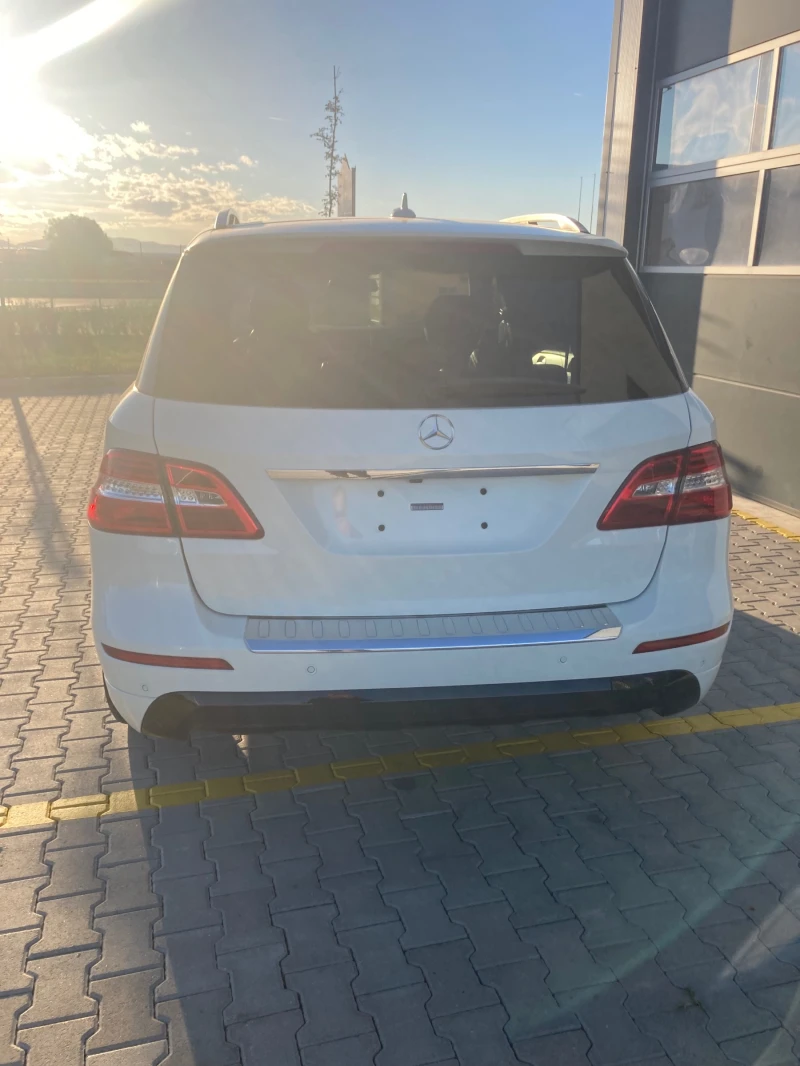 Mercedes-Benz ML 350 3.5 adaptivedrive, снимка 13 - Автомобили и джипове - 47500663