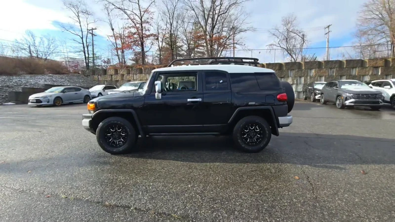 Toyota Fj cruiser 2008 Toyota FJ Cruiser wRear Doors, снимка 4 - Автомобили и джипове - 48254872