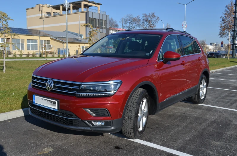 VW Tiguan Highline, снимка 1 - Автомобили и джипове - 48443524