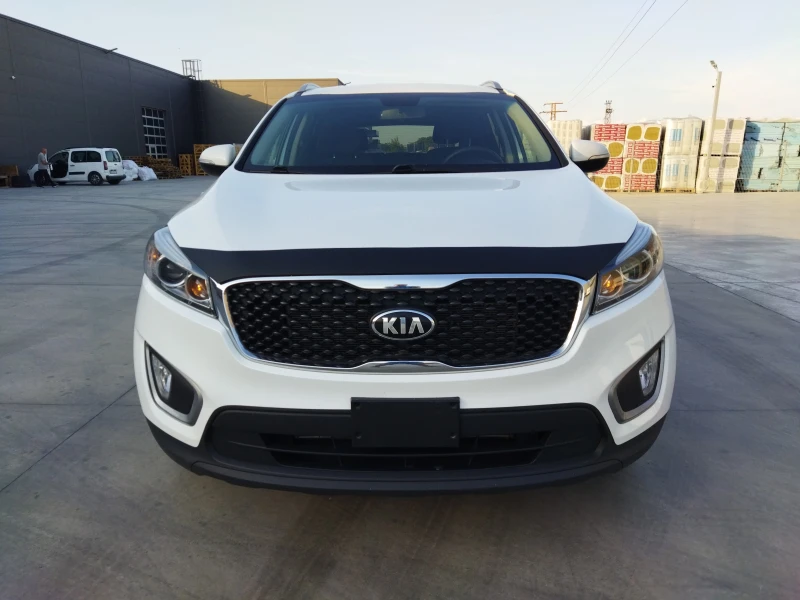 Kia Sorento 2.4 AWD, снимка 3 - Автомобили и джипове - 52545169