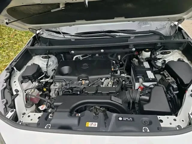 Toyota Rav4 / XLE / AWD / ШИБИДАХ / ПОДГРЕВИ / CARFAX , снимка 13 - Автомобили и джипове - 53341874