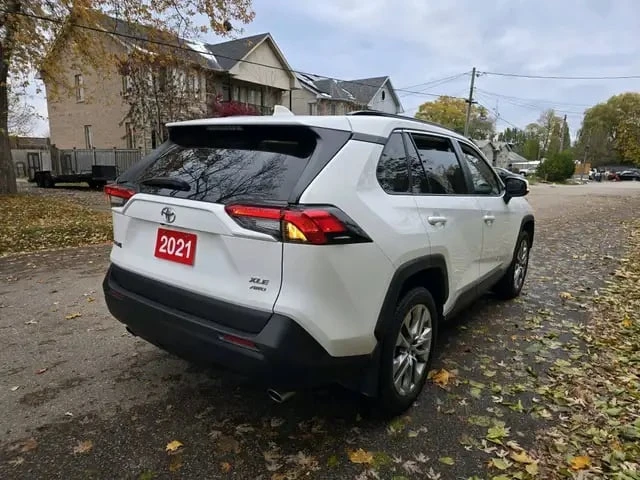 Toyota Rav4 / XLE / AWD / ШИБИДАХ / ПОДГРЕВИ / CARFAX , снимка 5 - Автомобили и джипове - 53341874