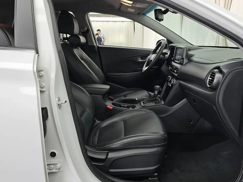 Hyundai Kona 1.6, снимка 11 - Автомобили и джипове - 54627031