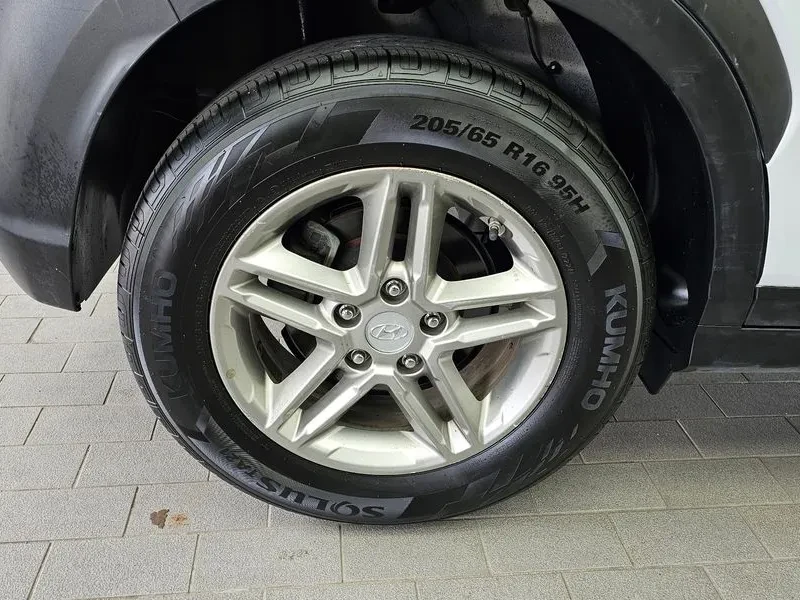 Hyundai Kona 1.6, снимка 5 - Автомобили и джипове - 54627031