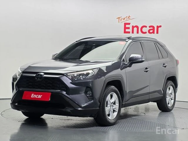 Toyota Rav4 ПОДГРЕВИ * ПАНО * KEYLESS * ОПЦИЯ ЗА ФИНАНСИРАНЕ