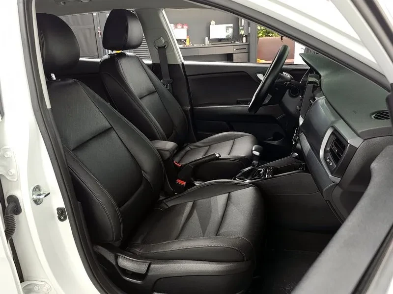 Kia Stonic 1.4 TRENDY 2020г., снимка 10 - Автомобили и джипове - 55359273