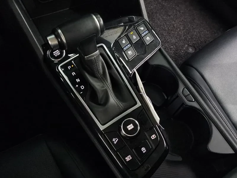 Kia Sportage 2.0 2Wd Prestige - САМО 30% АВАНС, снимка 9 - Автомобили и джипове - 55787547