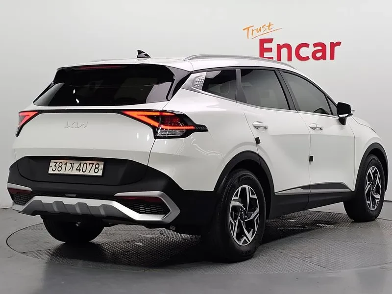 Kia Sportage 2.0 2Wd Prestige - САМО 30% АВАНС, снимка 2 - Автомобили и джипове - 55787547