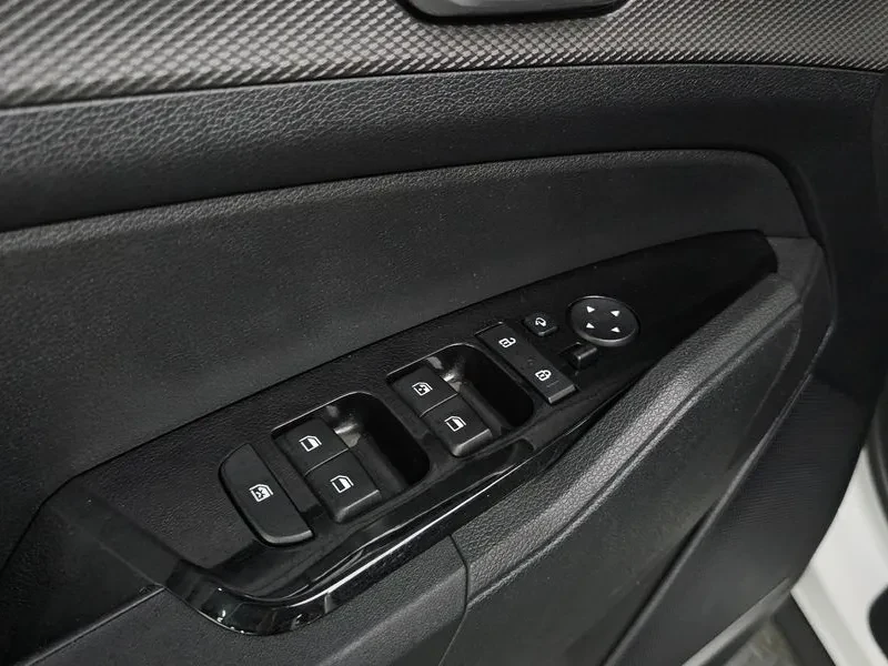 Kia Sportage 2.0 2Wd Prestige - САМО 30% АВАНС, снимка 15 - Автомобили и джипове - 55787547