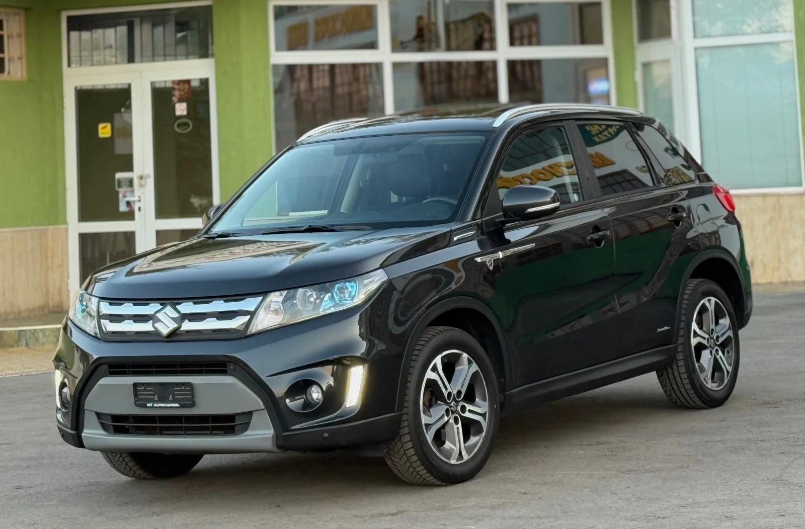 Suzuki Vitara AllGrip * Автоматик* * Панорама* * Sergio Cellaro* - изображение 3