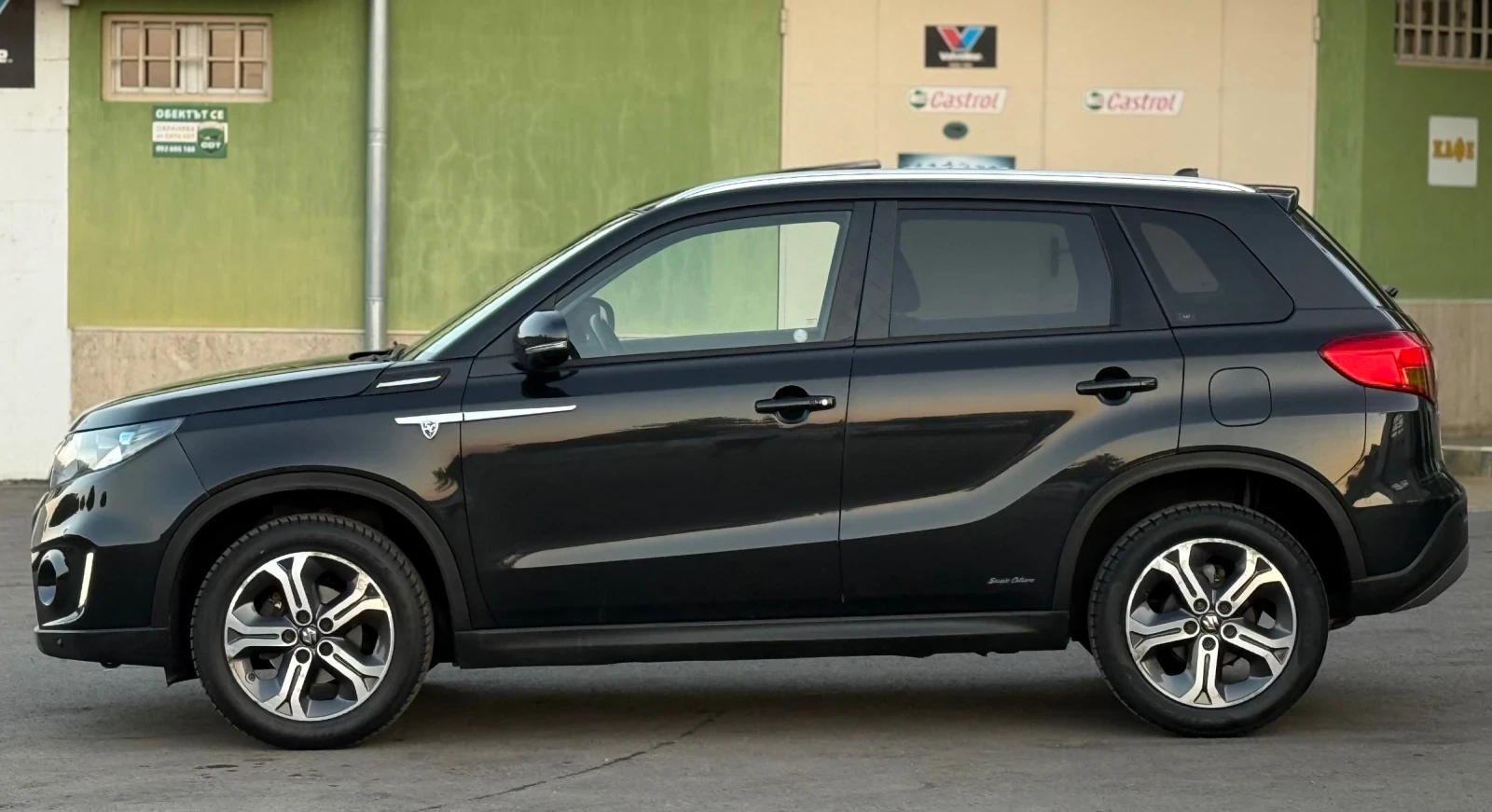 Suzuki Vitara AllGrip * Автоматик* * Панорама* * Sergio Cellaro* - изображение 7