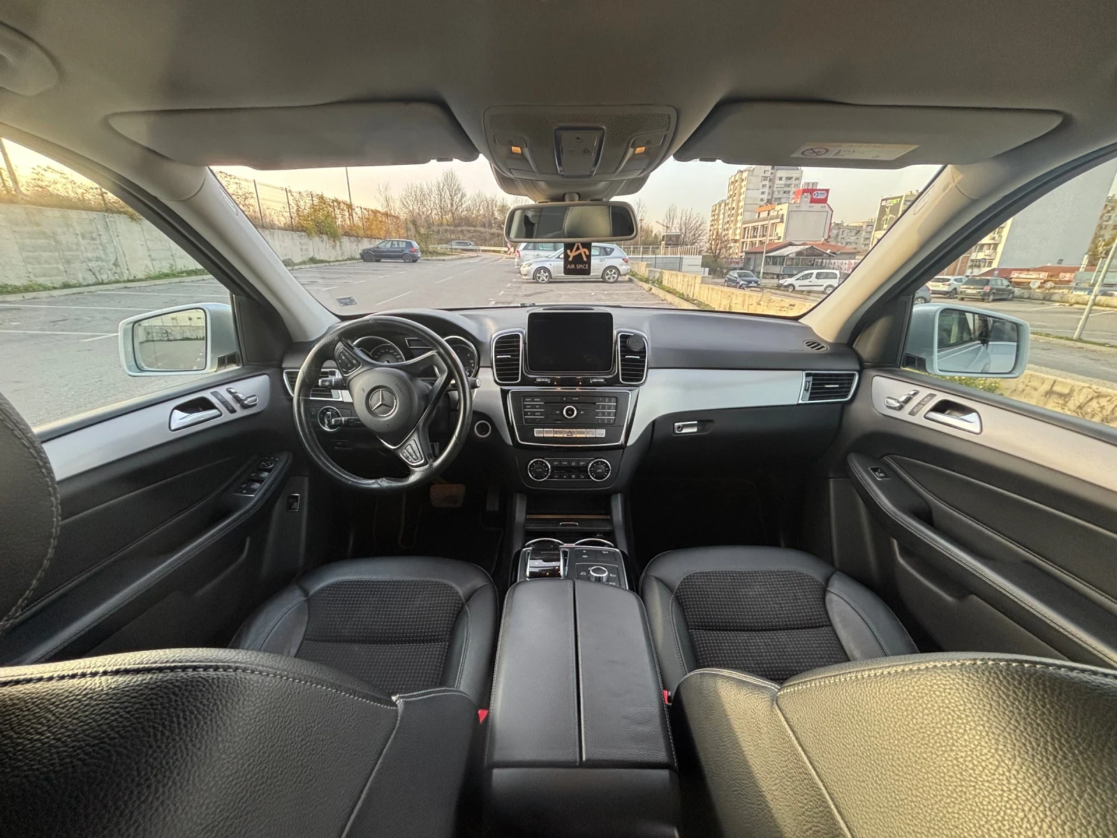 Mercedes-Benz GLE 250d 4Matic - изображение 8