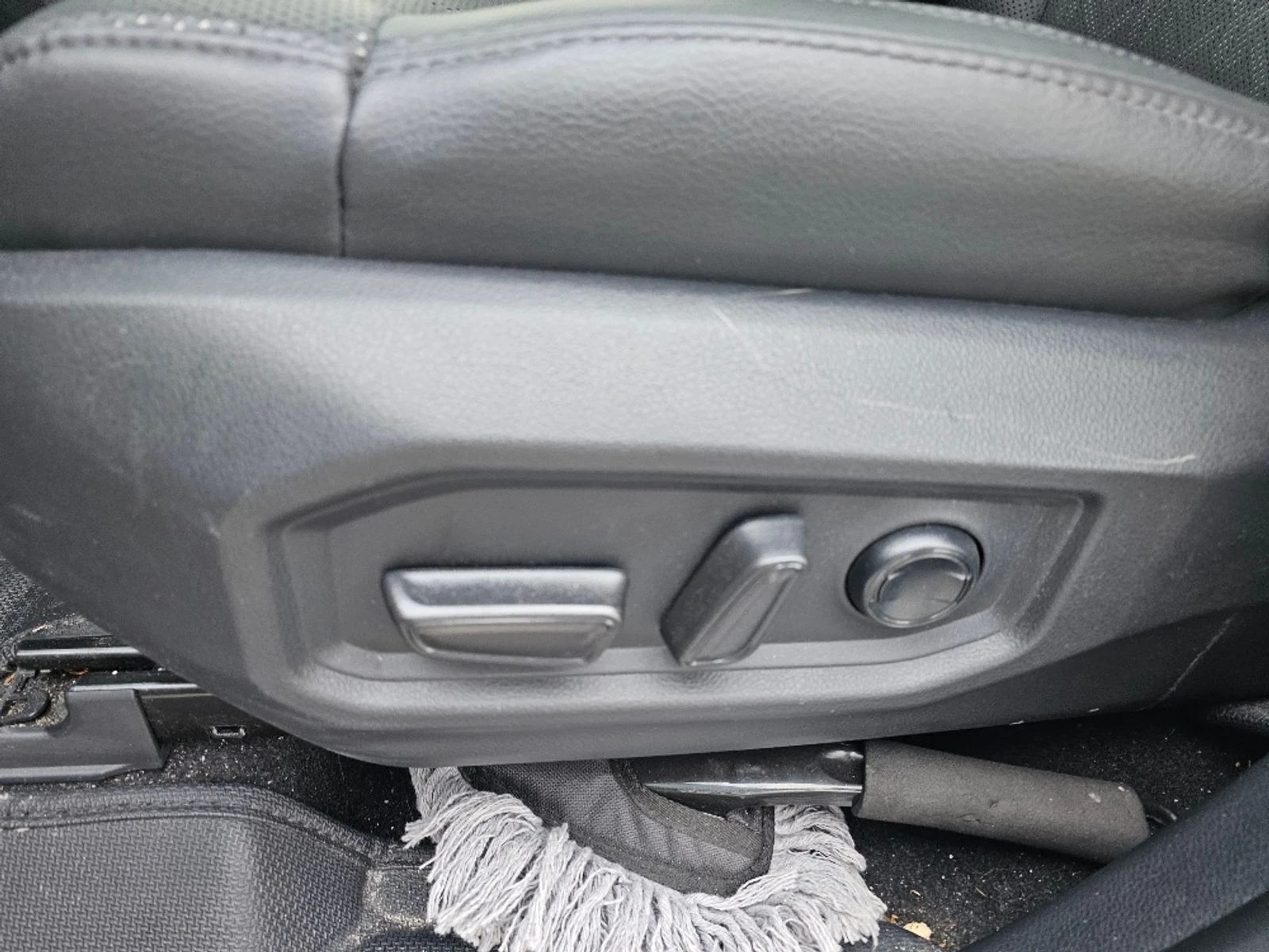 Toyota Tundra Limited С РЕГИСТРАЦИЯ & АВТО КРЕДИТ, снимка 10 - Автомобили и джипове - 53813537