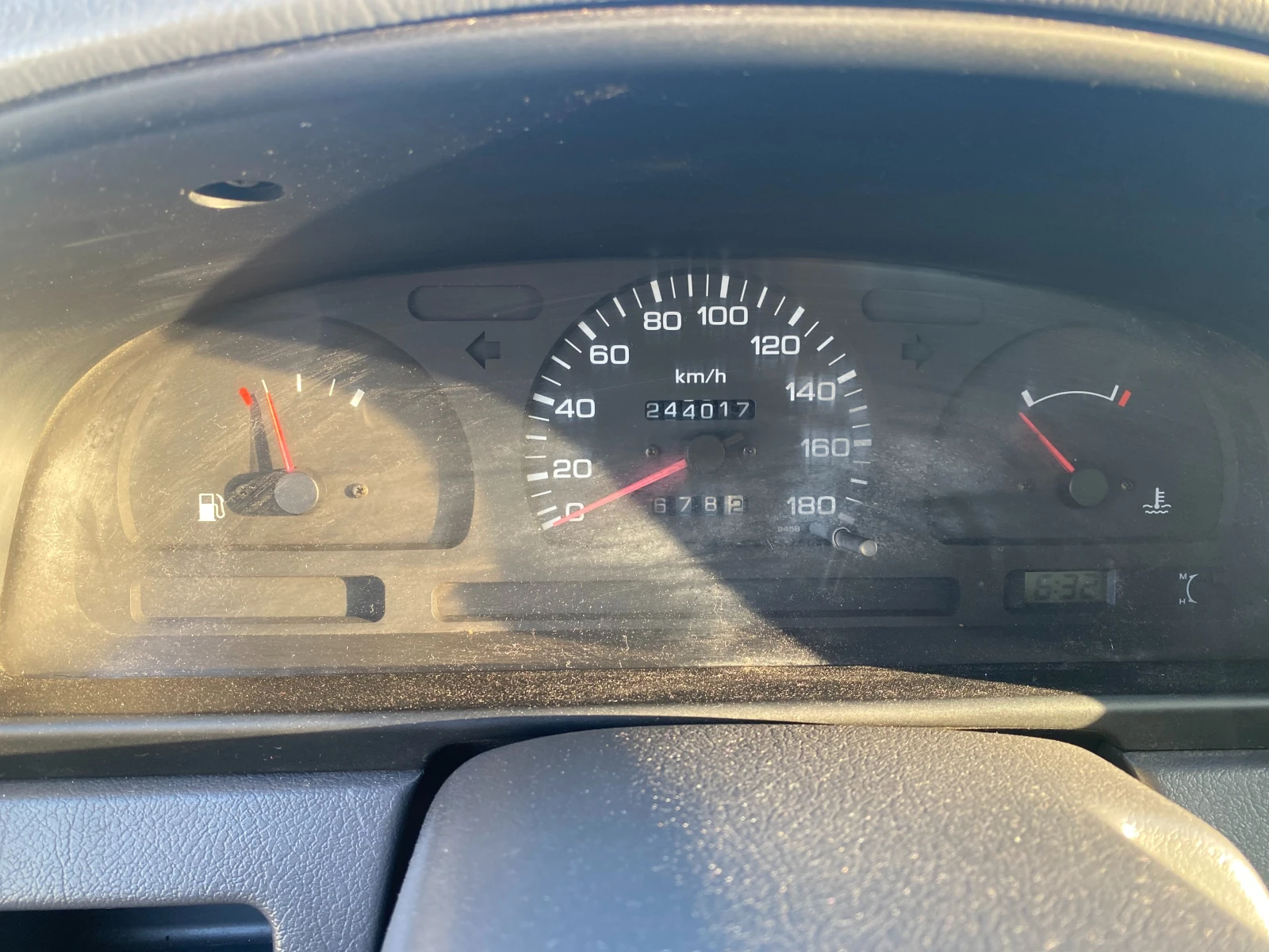 Nissan Navara 2.5d, снимка 8 - Автомобили и джипове - 53864351