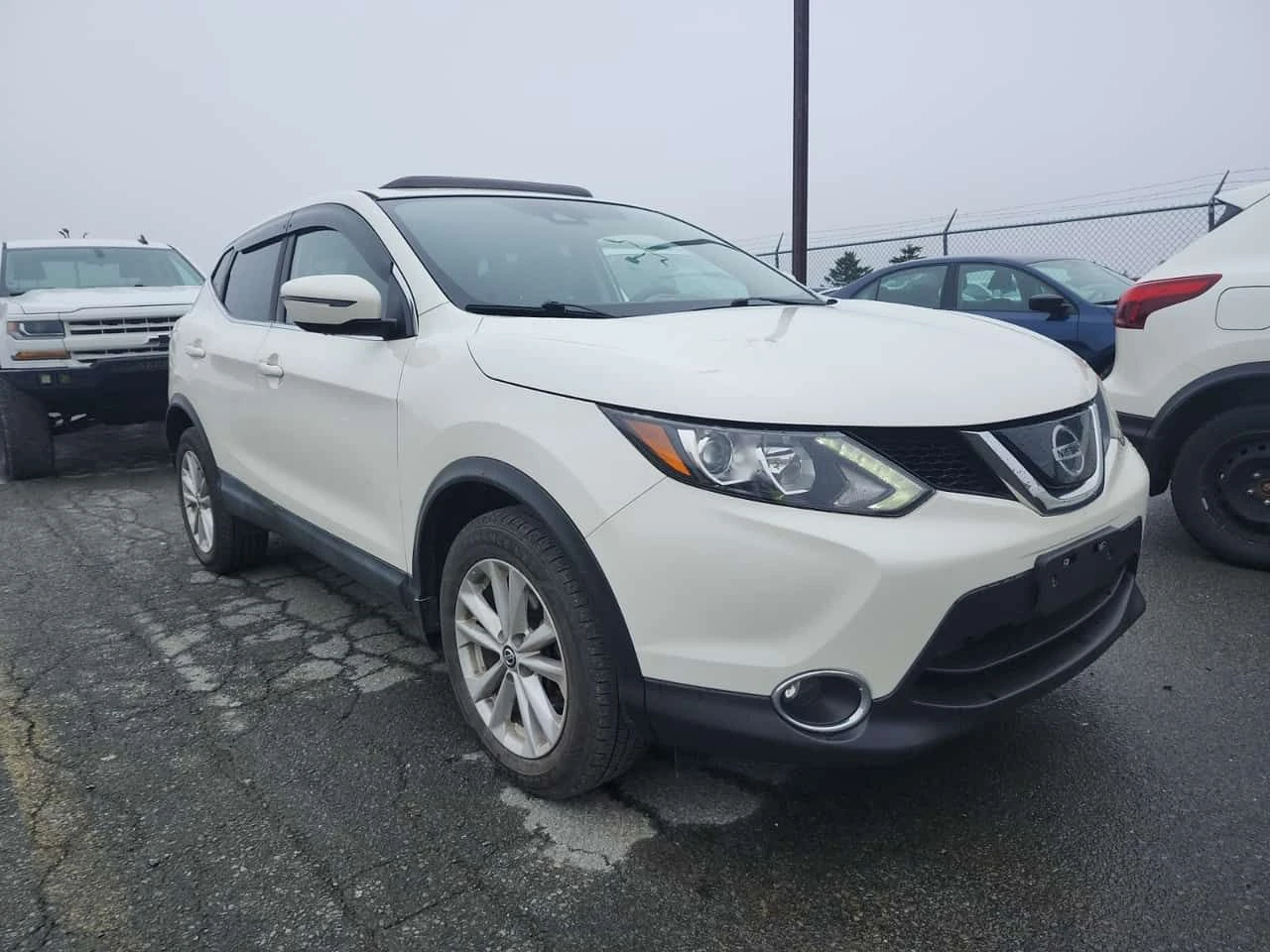 Nissan Qashqai PANORAMA| 2 �����| CARFAX | Mobile.bg � ����������� 2