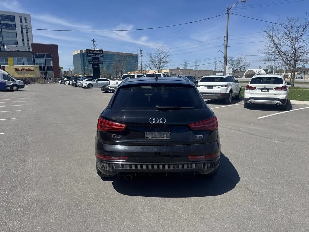 Audi Q3 2.0 TFSI quattro* АвтоКредит* (Цена до БГ) , снимка 6 - Автомобили и джипове - 54340932