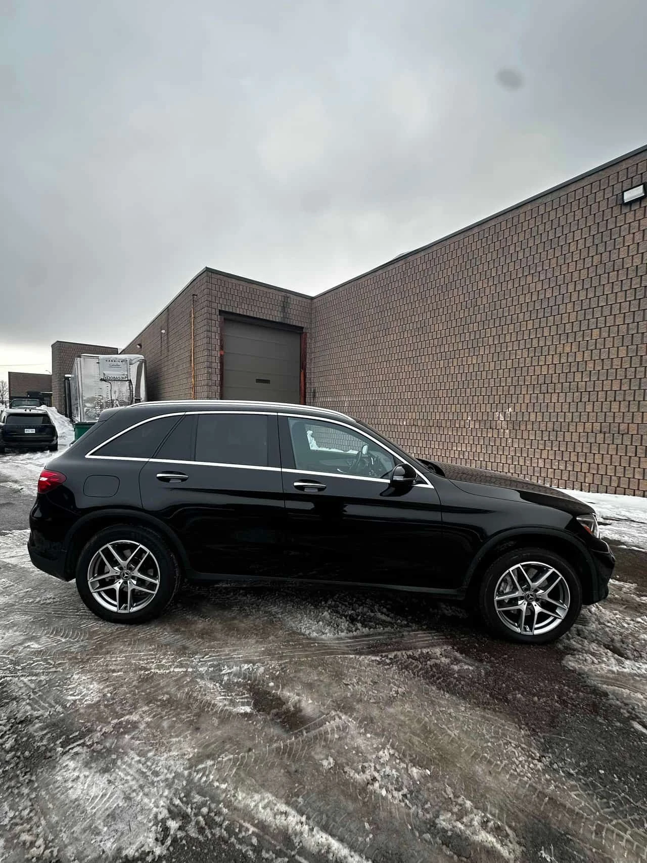 Mercedes-Benz GLC 300 4MATIC/360/ПАНОРАМА/ПОДГРЕВИ, снимка 4 - Автомобили и джипове - 54808198