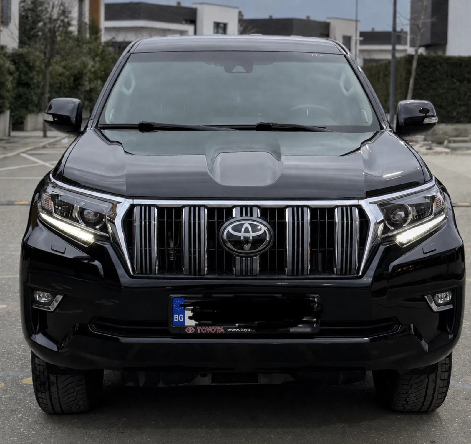 Toyota Land cruiser EXECUTIVE 2.8, D-4D, снимка 2 - Автомобили и джипове - 55095207