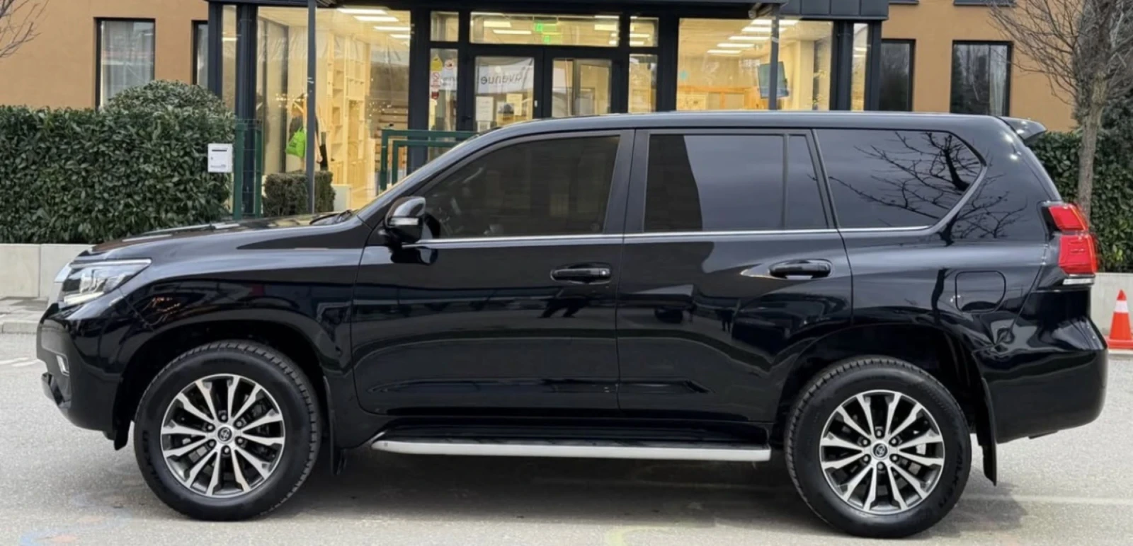 Toyota Land cruiser EXECUTIVE 2.8, D-4D, снимка 9 - Автомобили и джипове - 55095207