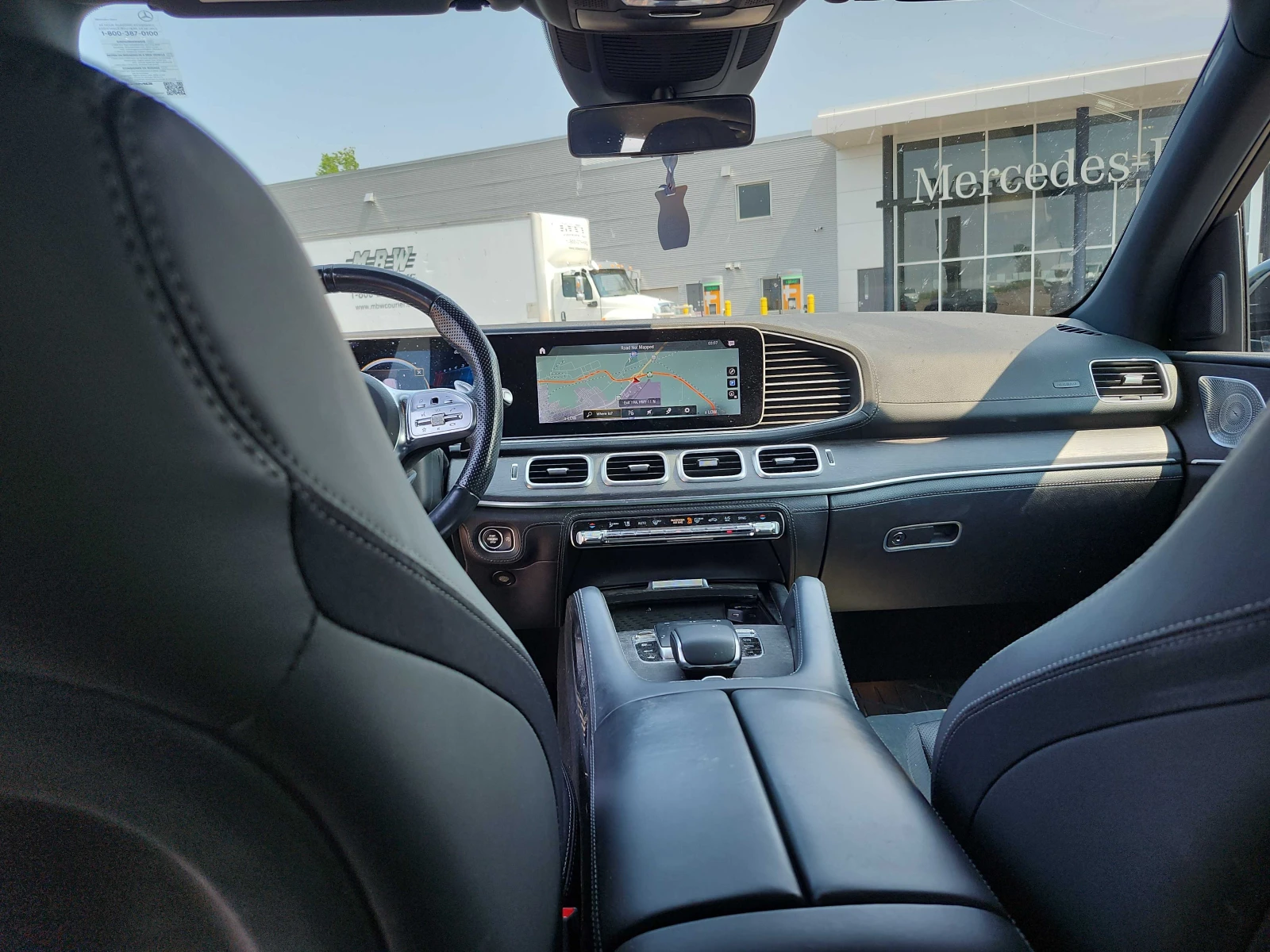 Mercedes-Benz GLE 53 4MATIC AMG * ПАНОРАМА * KEYLESS * CARFAX, снимка 8 - Автомобили и джипове - 55194358