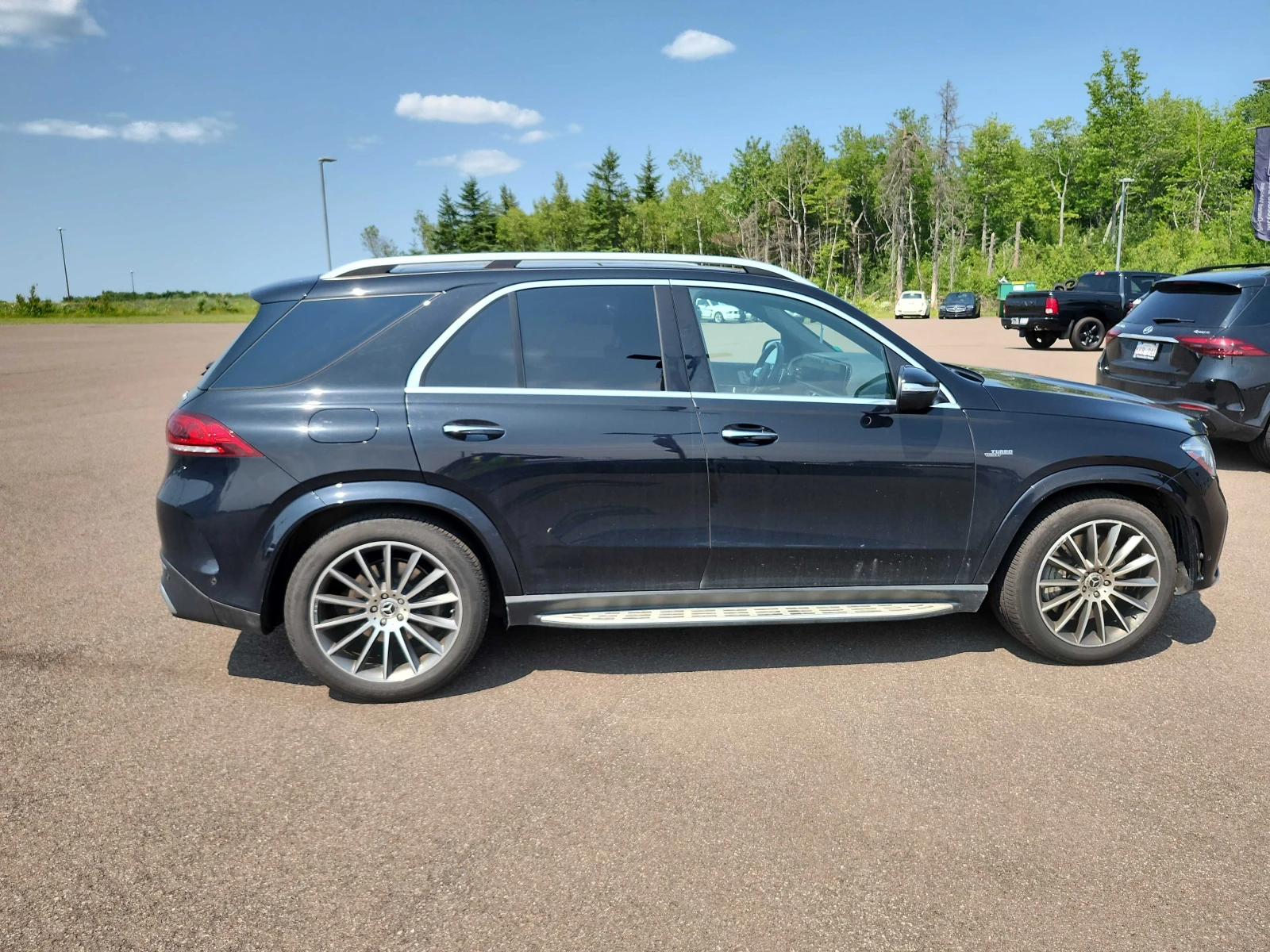 Mercedes-Benz GLE 53 4MATIC AMG * ПАНОРАМА * KEYLESS * CARFAX, снимка 4 - Автомобили и джипове - 55194358