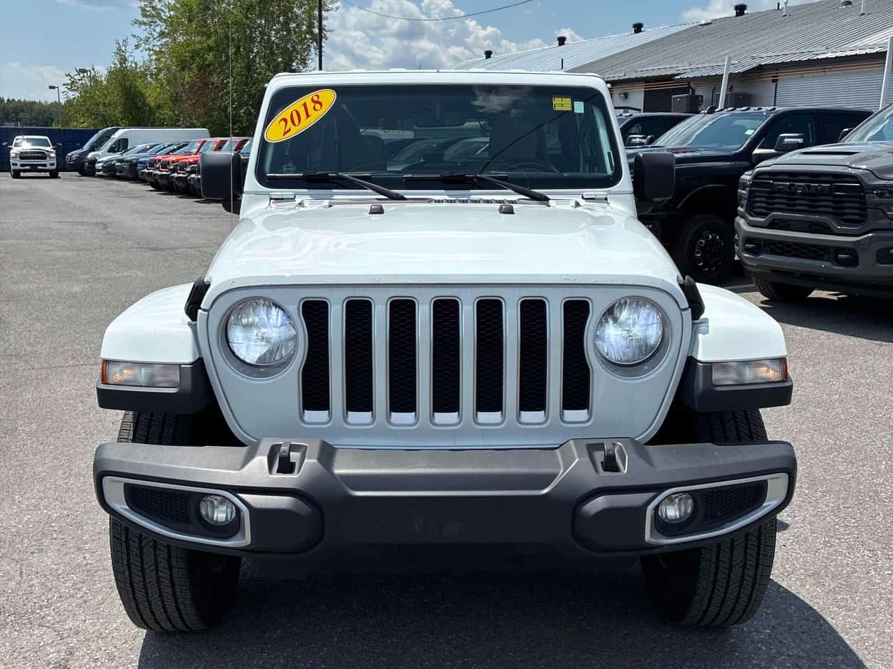Jeep Wrangler * Sahara * CARFAX * ПОДГРЕВИ * KEYLESS * АВТОКРЕДИ, снимка 6 - Автомобили и джипове - 55260164