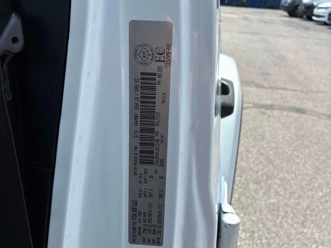 Jeep Wrangler * Sahara * CARFAX * ПОДГРЕВИ * KEYLESS * АВТОКРЕДИ, снимка 10 - Автомобили и джипове - 55260164