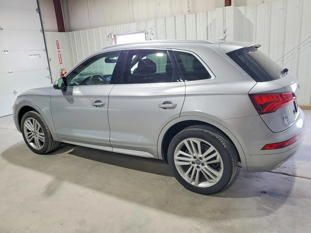 Audi Q5, снимка 2 - Автомобили и джипове - 55261205