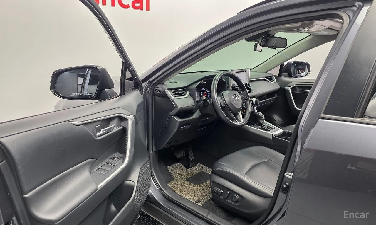 Toyota Rav4 ПОДГРЕВИ * ПАНО * KEYLESS * ОПЦИЯ ЗА ФИНАНСИРАНЕ, снимка 11 - Автомобили и джипове - 55276878