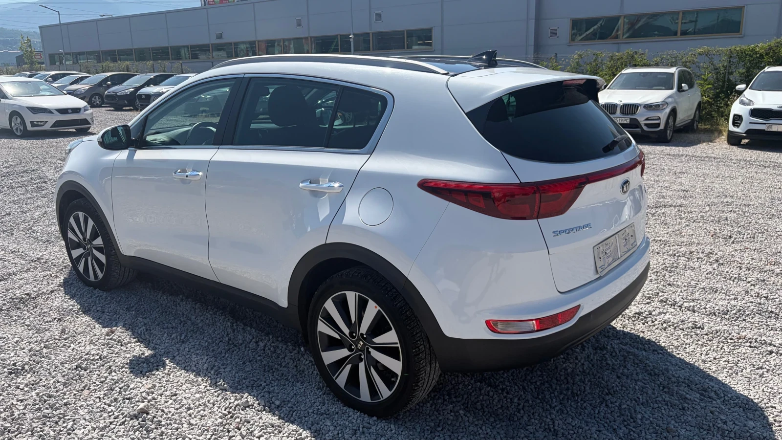 Kia Sportage 1.7CRDI-115k.c. /Панорама, Навигация, Камера/, снимка 4 - Автомобили и джипове - 55688642